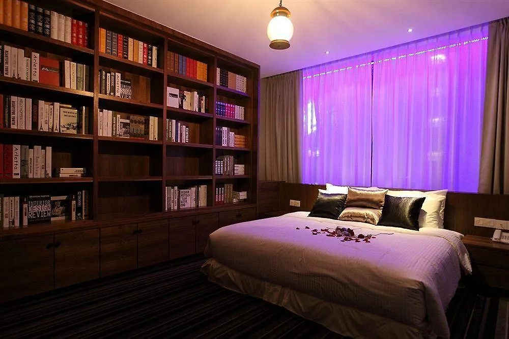 R Studios Hotel