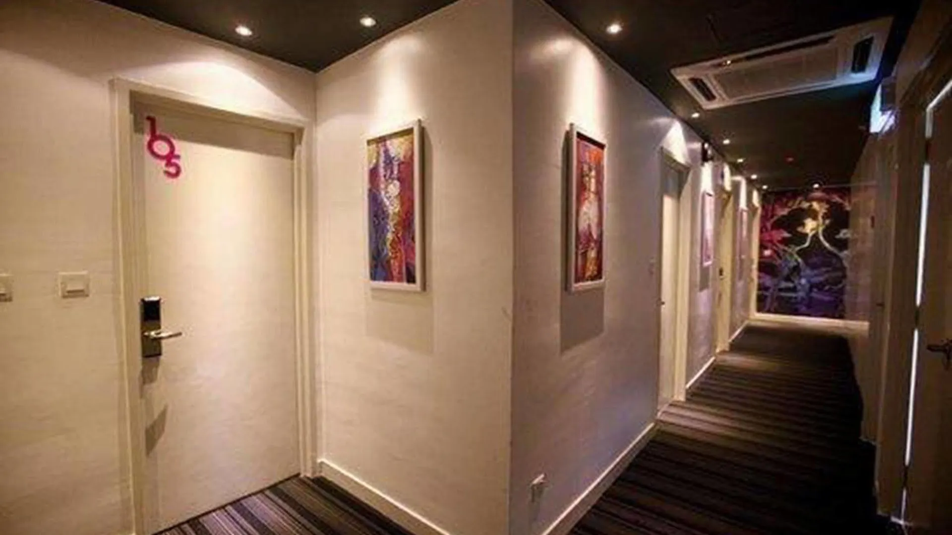 **  R Studios Hotel Malajsie